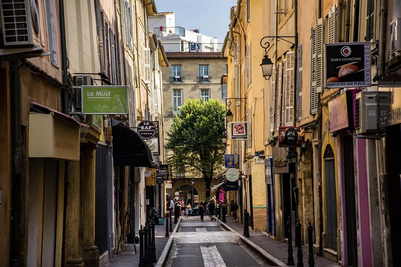 Les villes qui valent vraiment le détour (et celles à éviter)